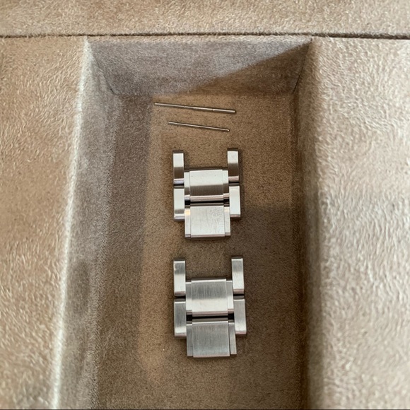 Burberry Silver Check Watch 38mm - Picture 9 of 11